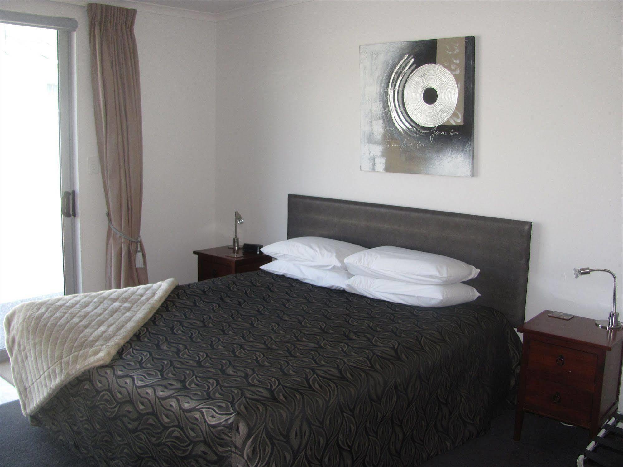 ביאנהיים Two Tree Lodge מראה חיצוני תמונה