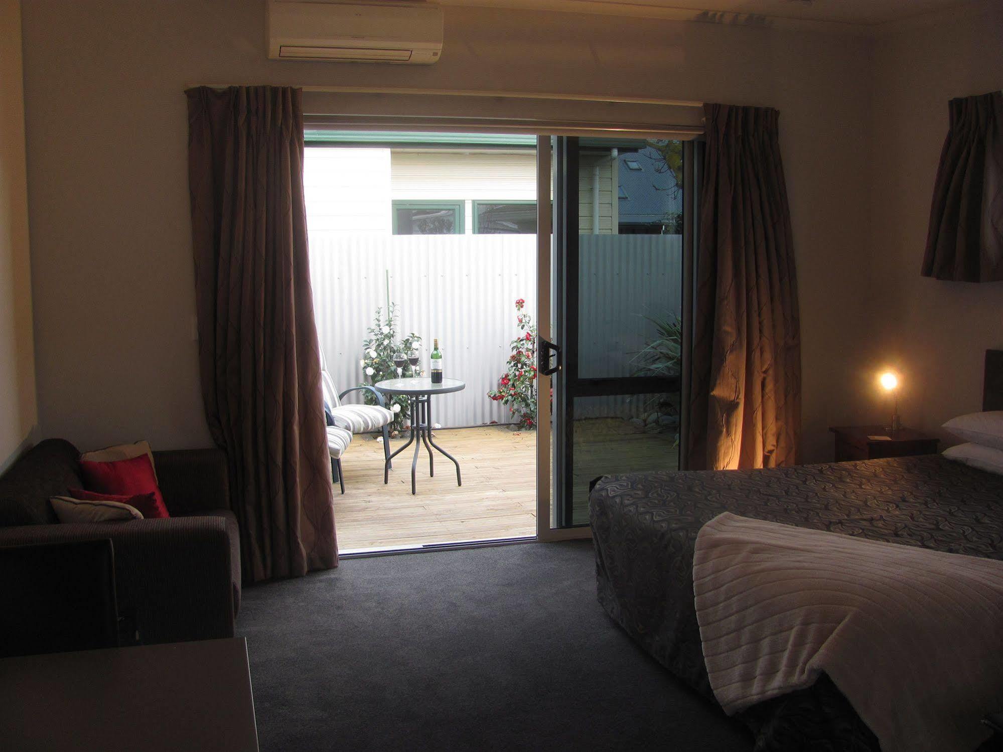 ביאנהיים Two Tree Lodge מראה חיצוני תמונה